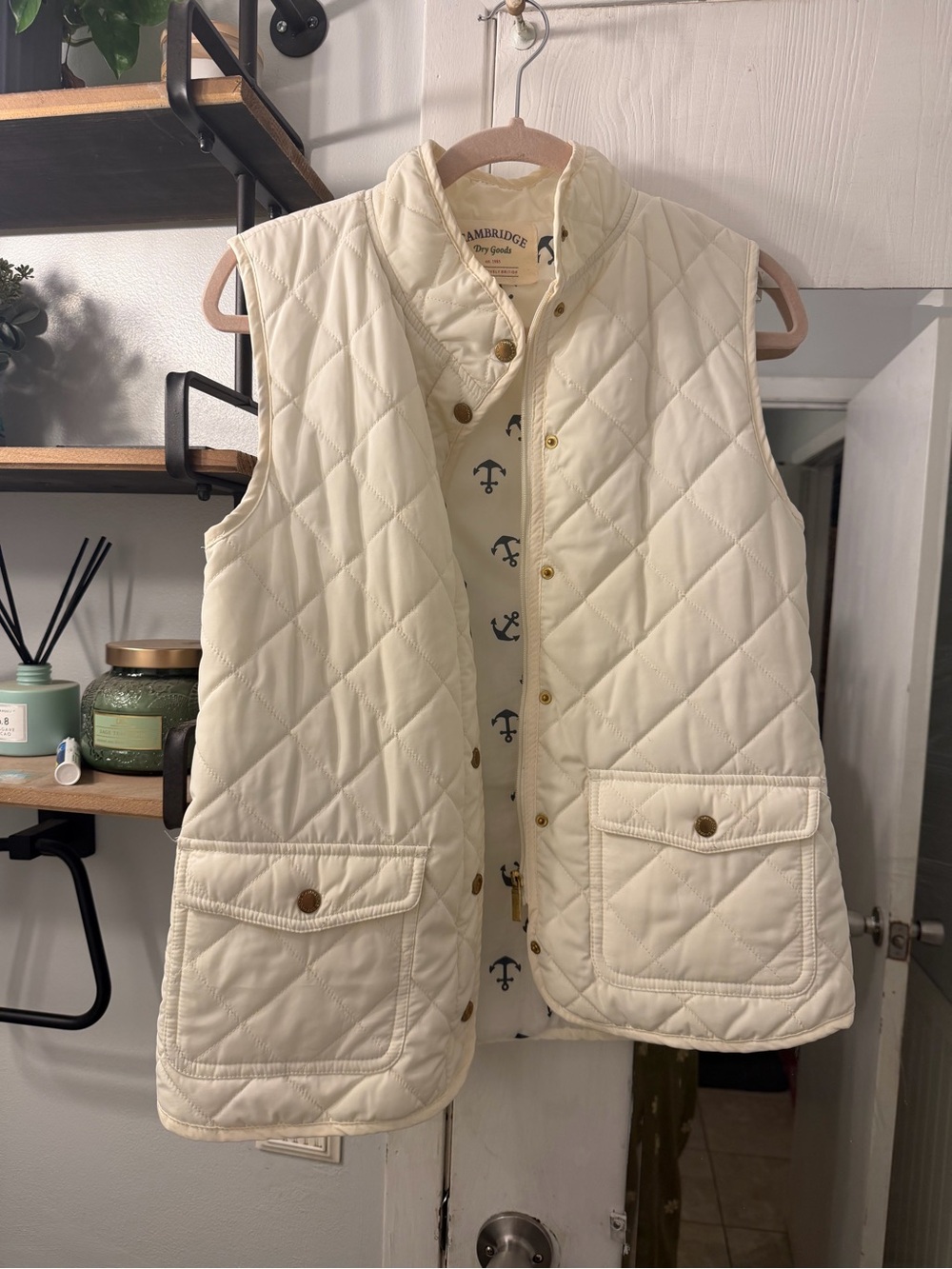 Cambridge Dry Goods Quilted Cream Vest with Snap Pockets